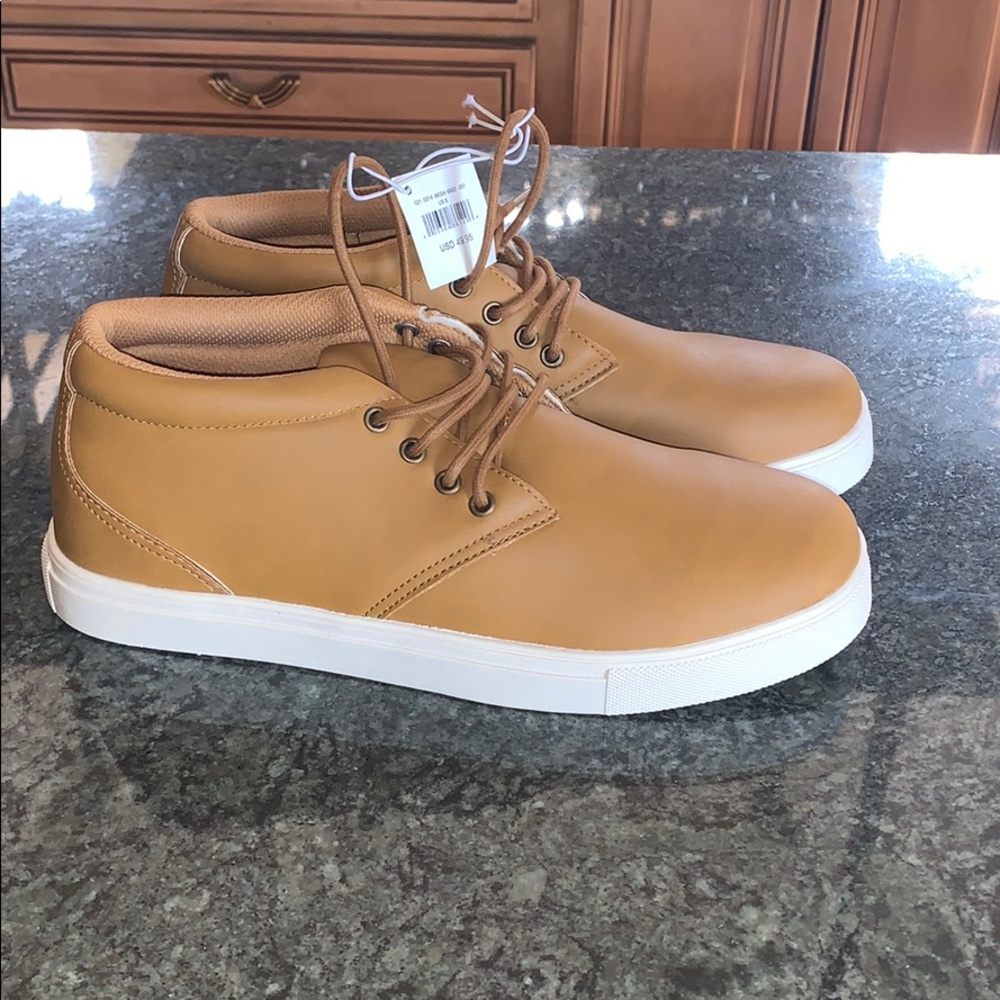 Women’s Sneaker Boot